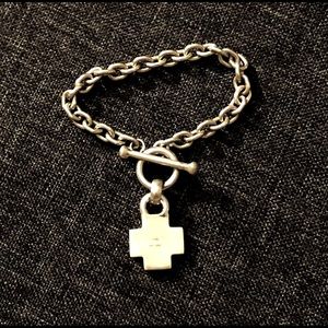 Vintage heavy sterling silver bracelet, cross charm. 7”. 925 Thailand.